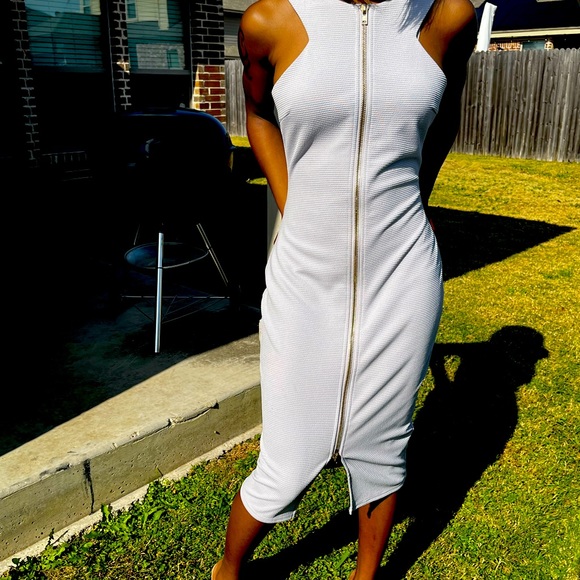 Front zipper dress - Picture 4 of 10